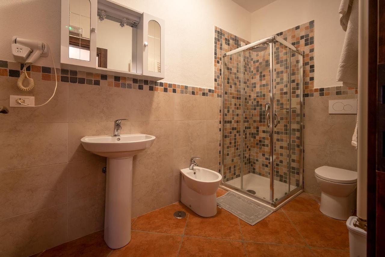 Podere Somboli Guest house *